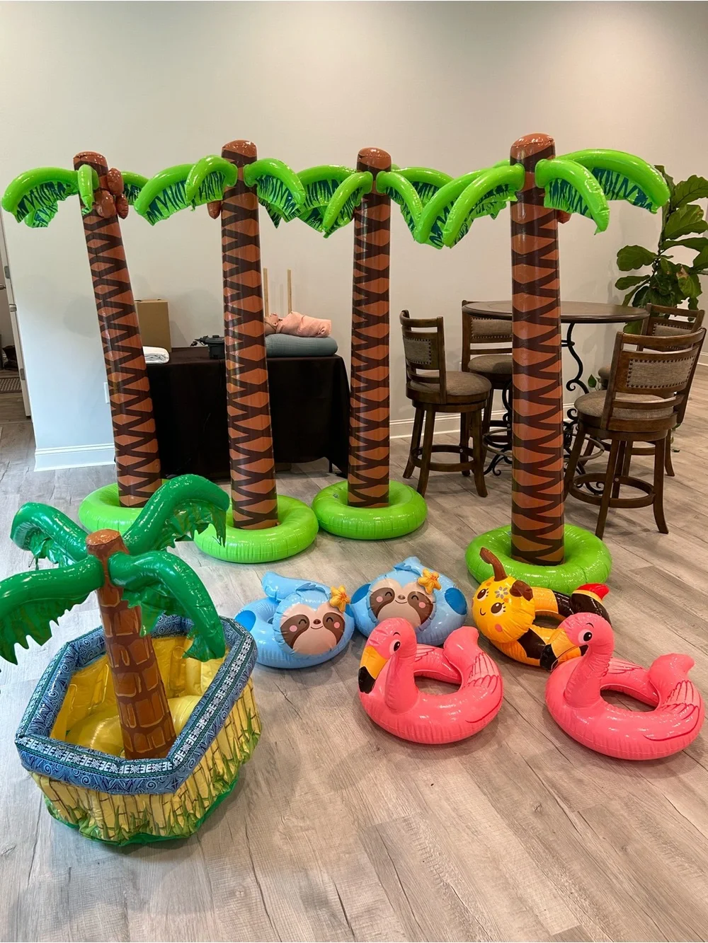 Inflatable Tropical Party Set - Palm Trees & Floaties in Green, Brown, Pink